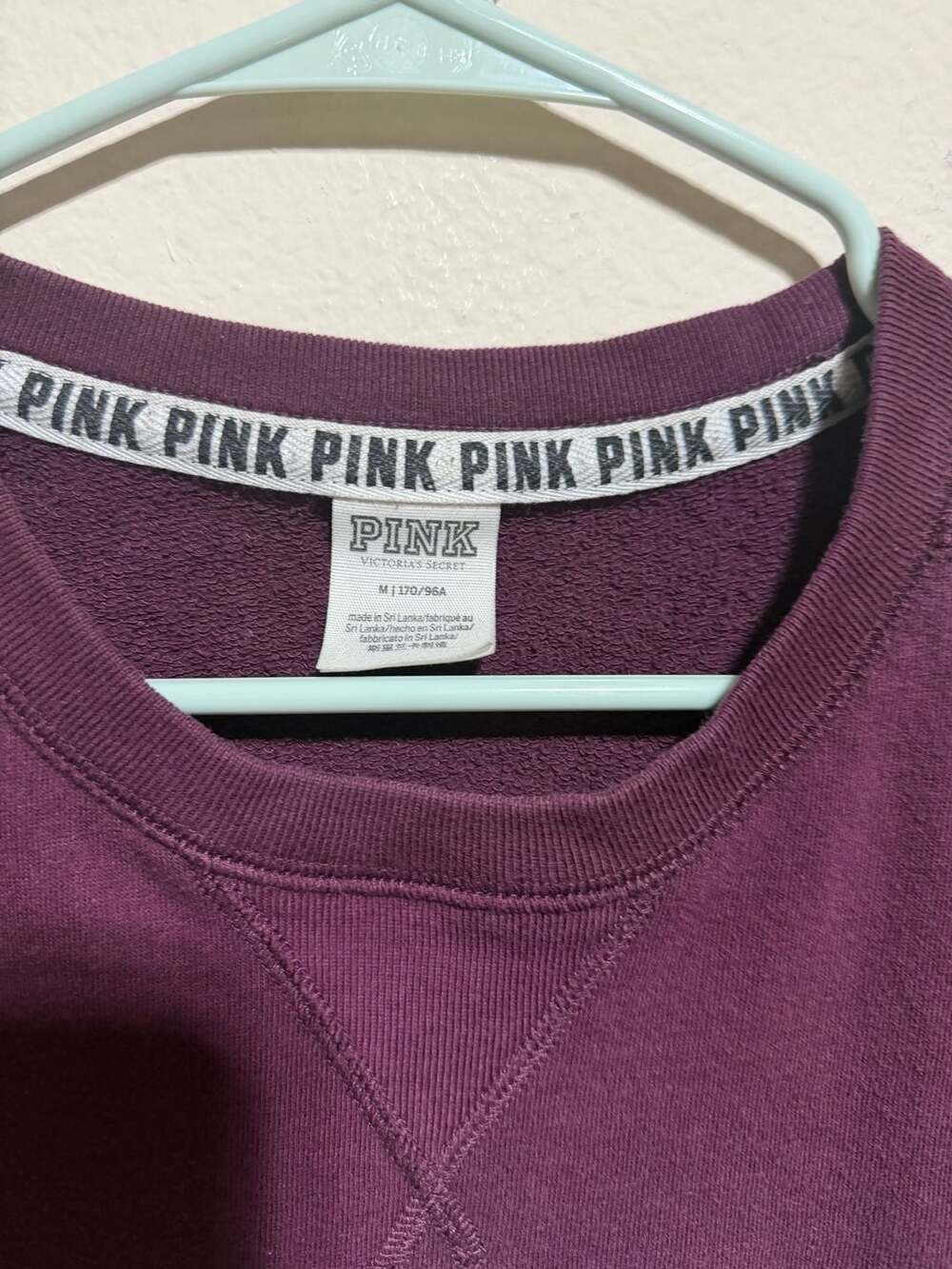 Victoria's Secret PINK Maroon Raw Edge Crop Sweatshirt Size M - Picture 3 of 4